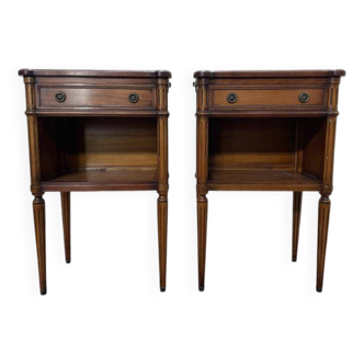 Paire de tables de chevet en merisier style Louis XVI