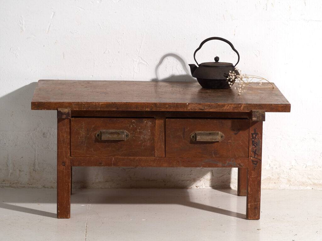 Table basse ancienne japonaise en bois – Japon, vers 1930