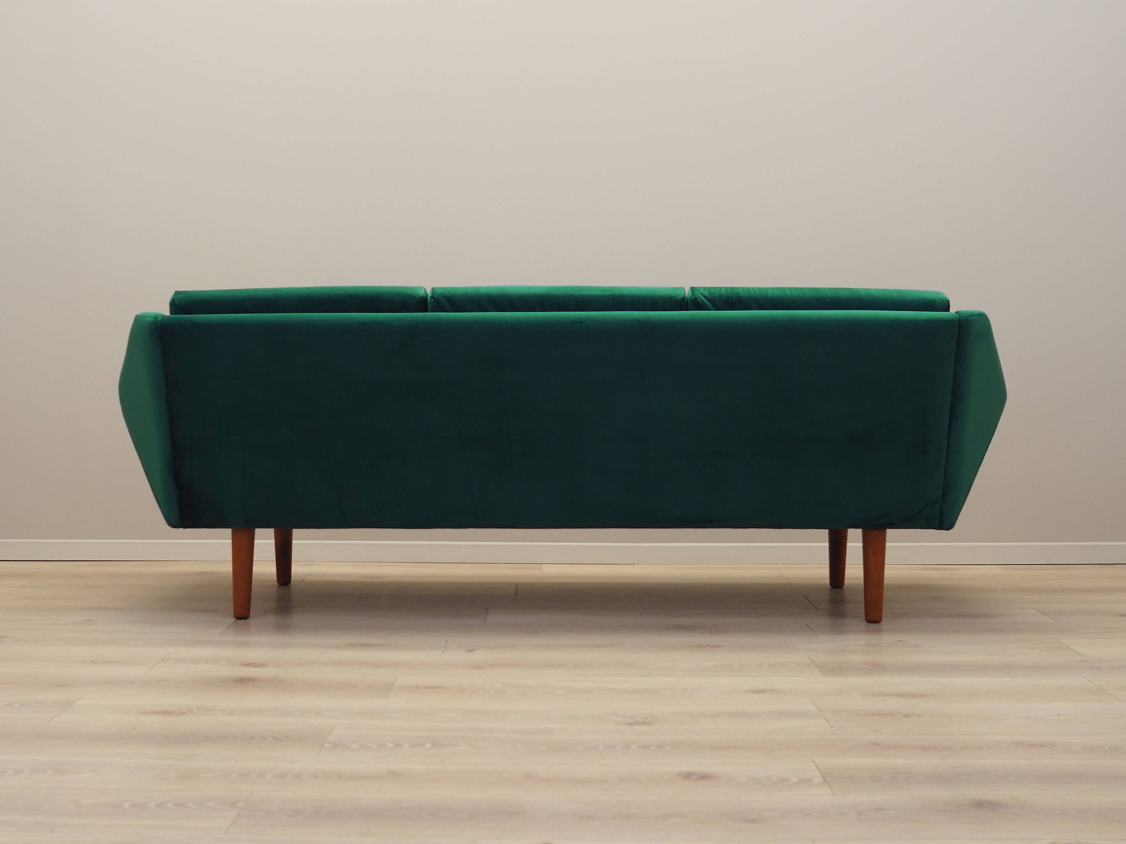 Green velvet sofa, Danish design, 1980s, production: Denmark