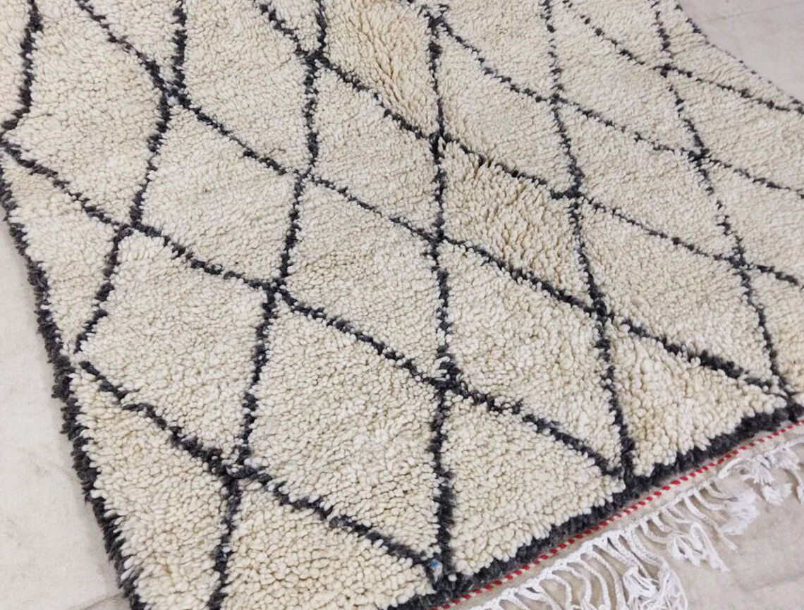 Moroccan Berber Carpet 291x116cm