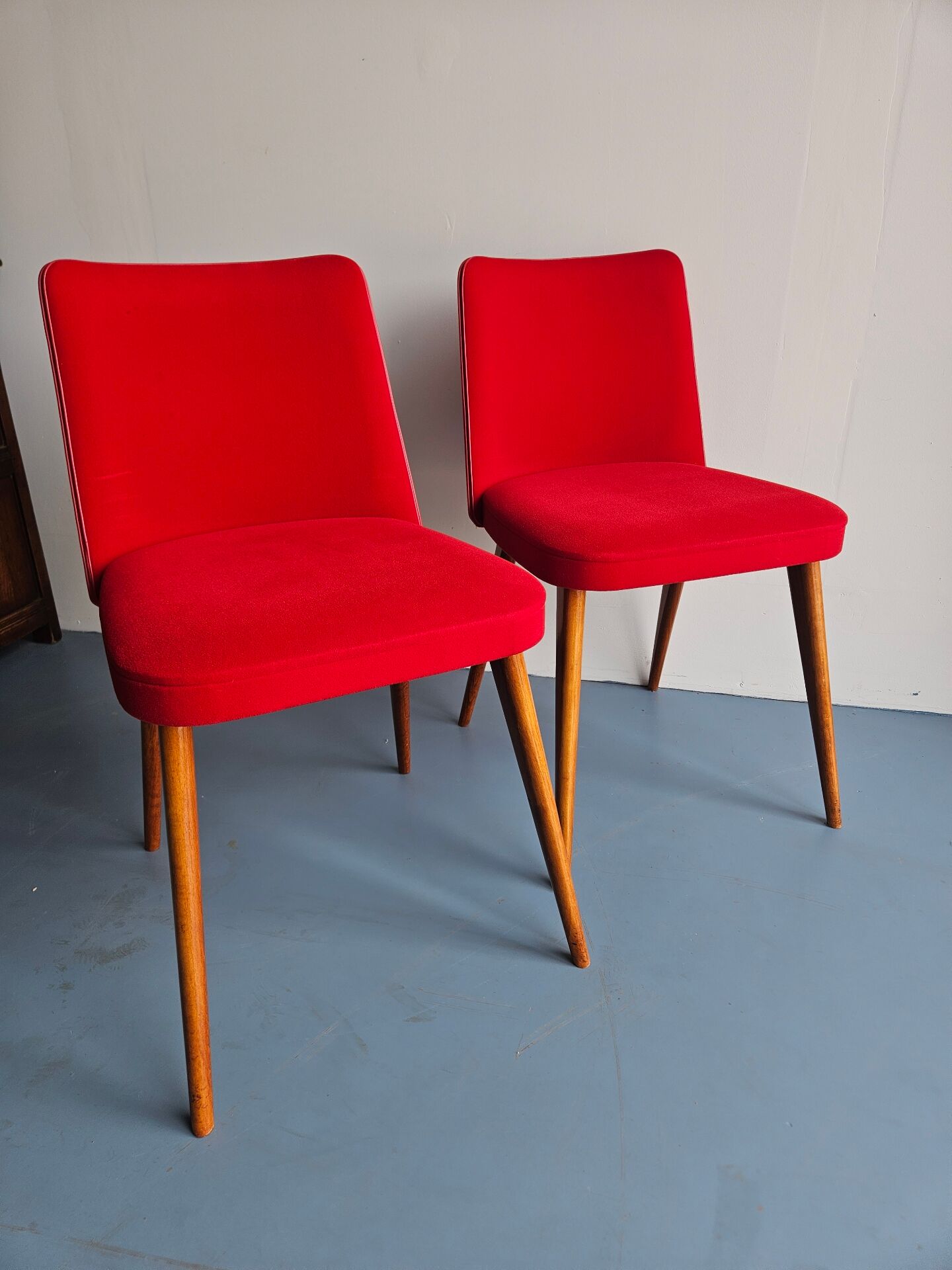2 Scandinavian chairs