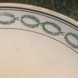 Dish on pedestal Saint Amand