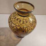 Vase with silver inclusion for decoration