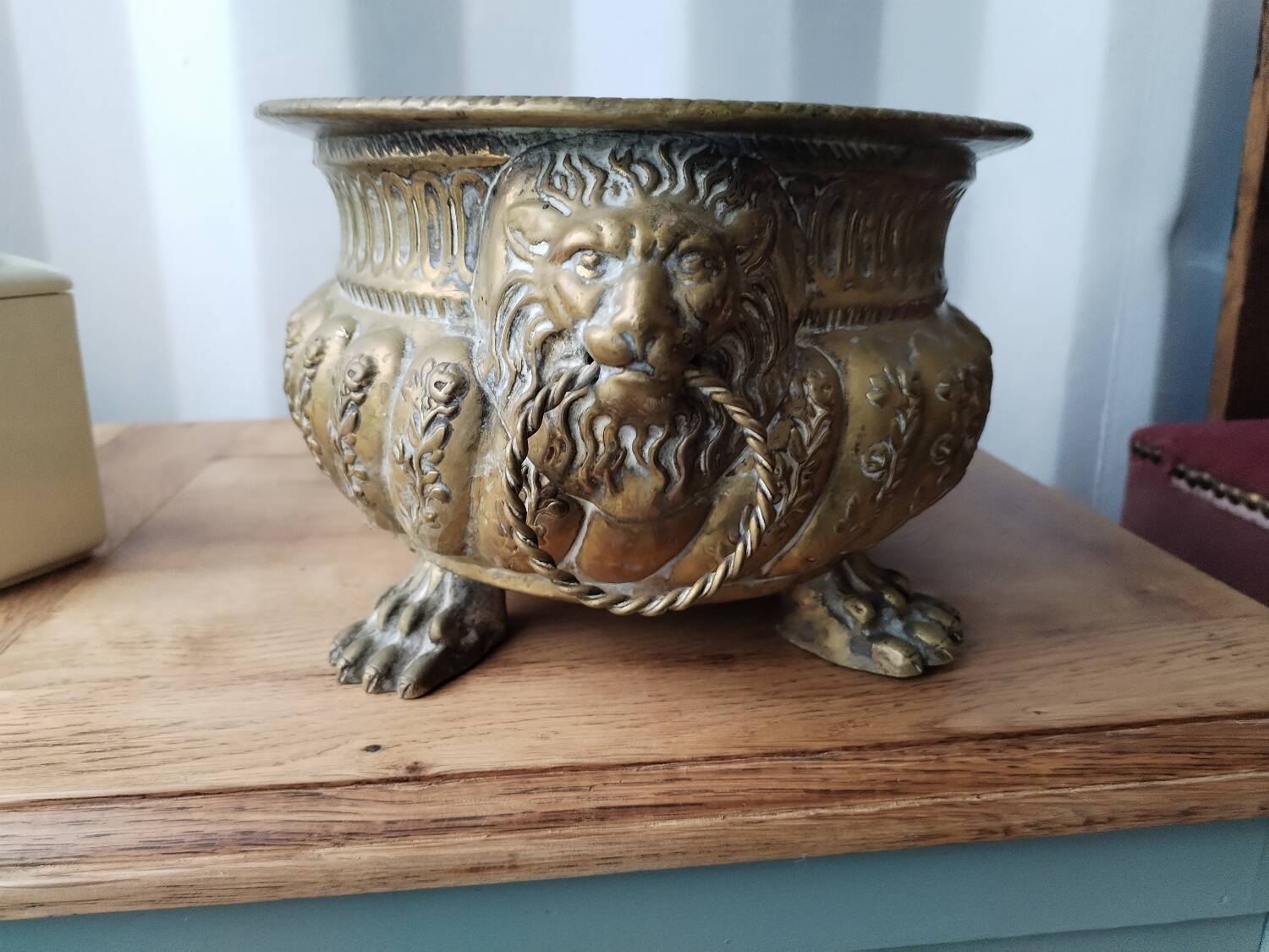 Cooler or brass pot N3