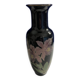Ceramic vase