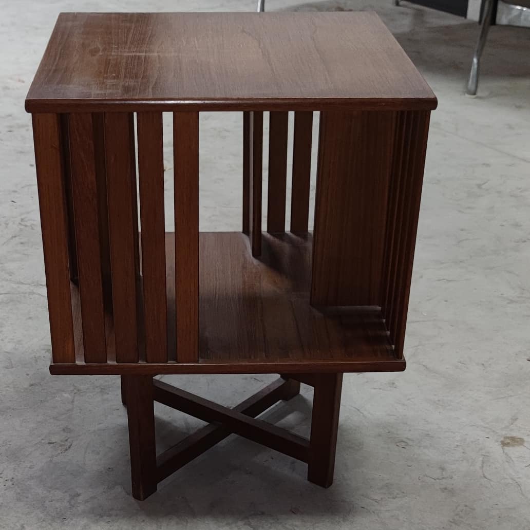 Scandinavian rotating bookshelf in teak from around 1960.