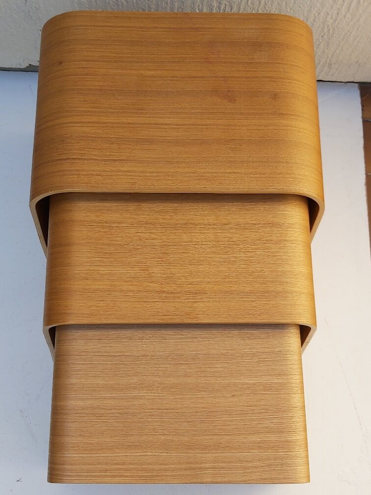 Tables giggled wood laminated glued