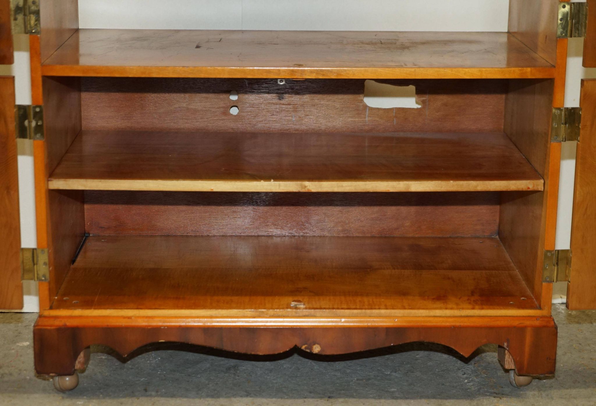 Wooden buffet TV in yew Abbey Craft Mid-Century Modern Sheraton details