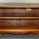 Buffet TV en bois d'if Abbey Craft Mid-Century Modern détails Sheraton