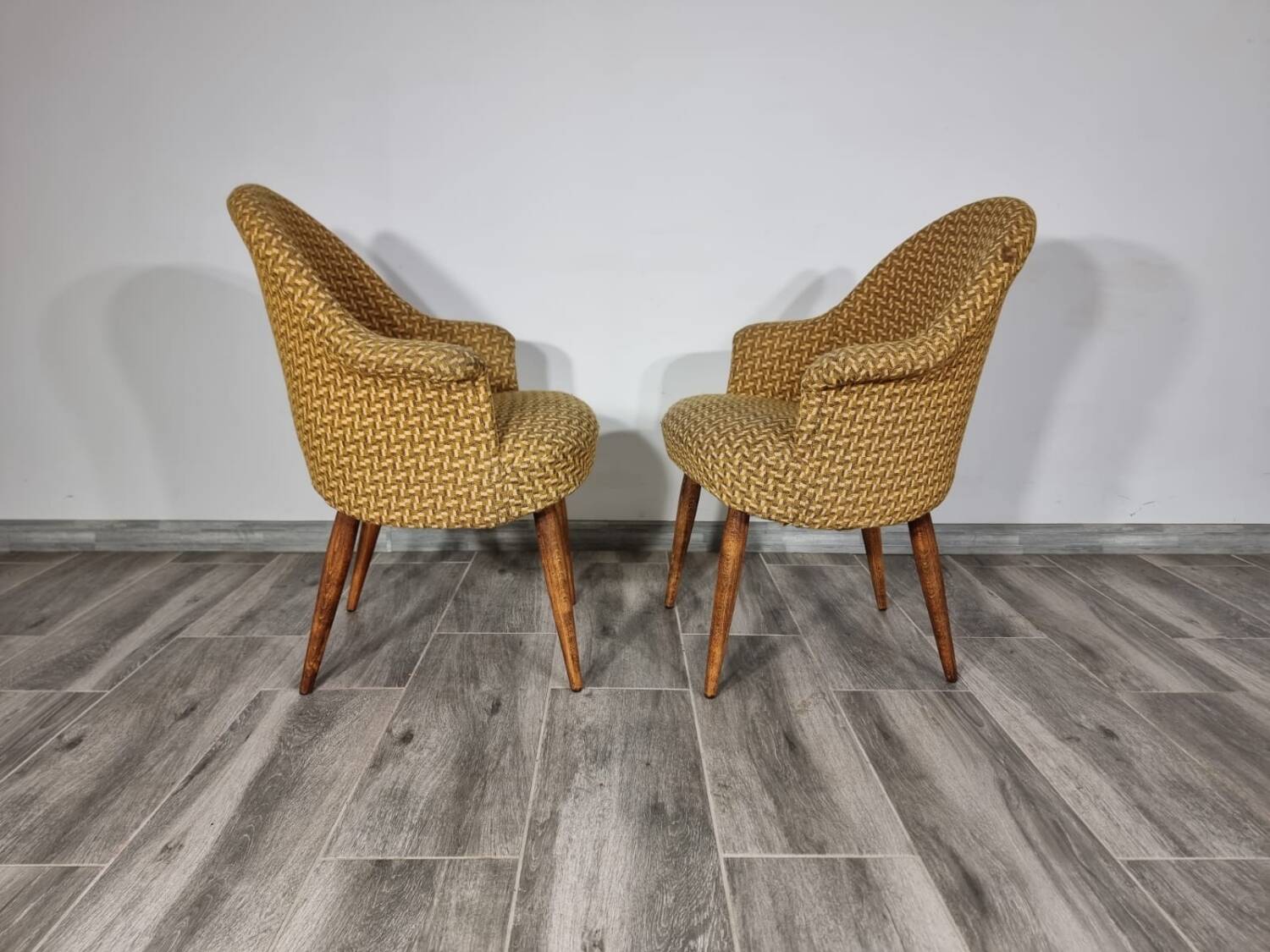 Fauteuils du milieu du siècle