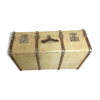 Travel trunk