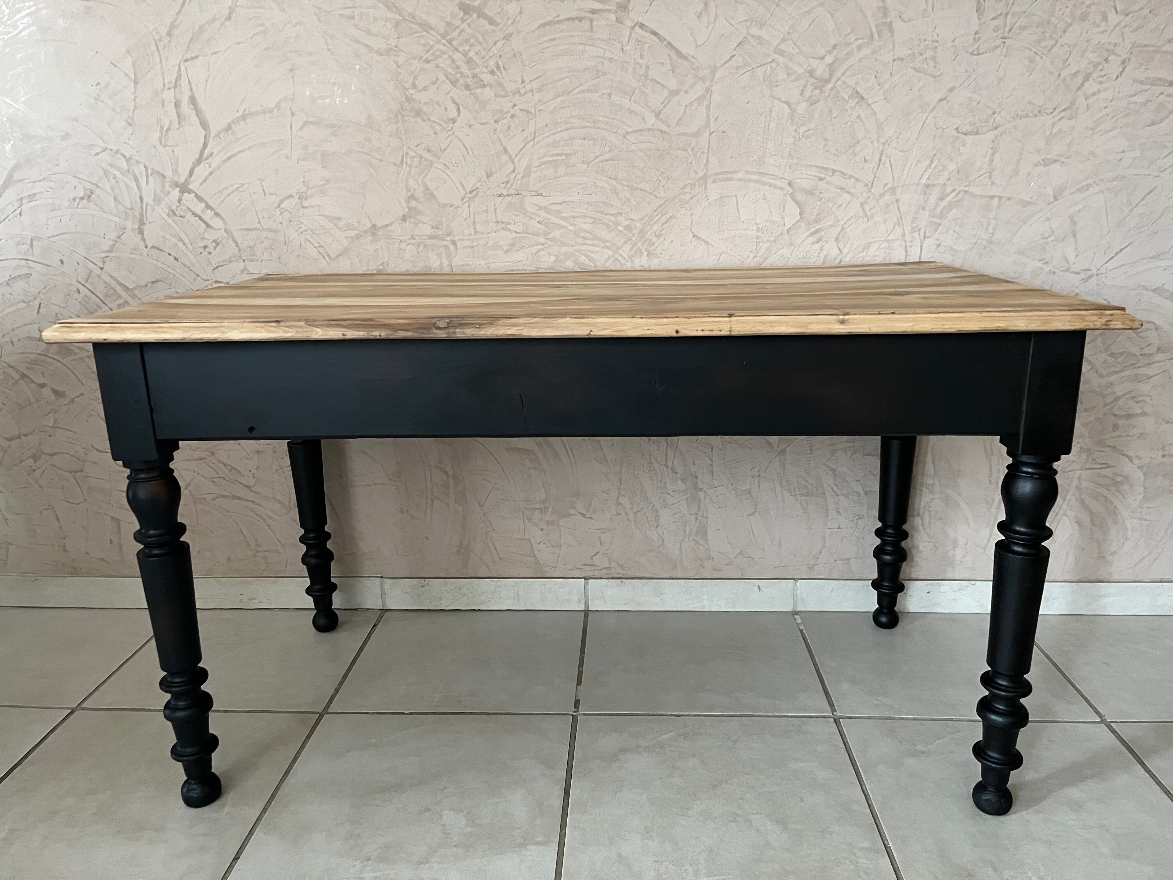 Farmhouse table