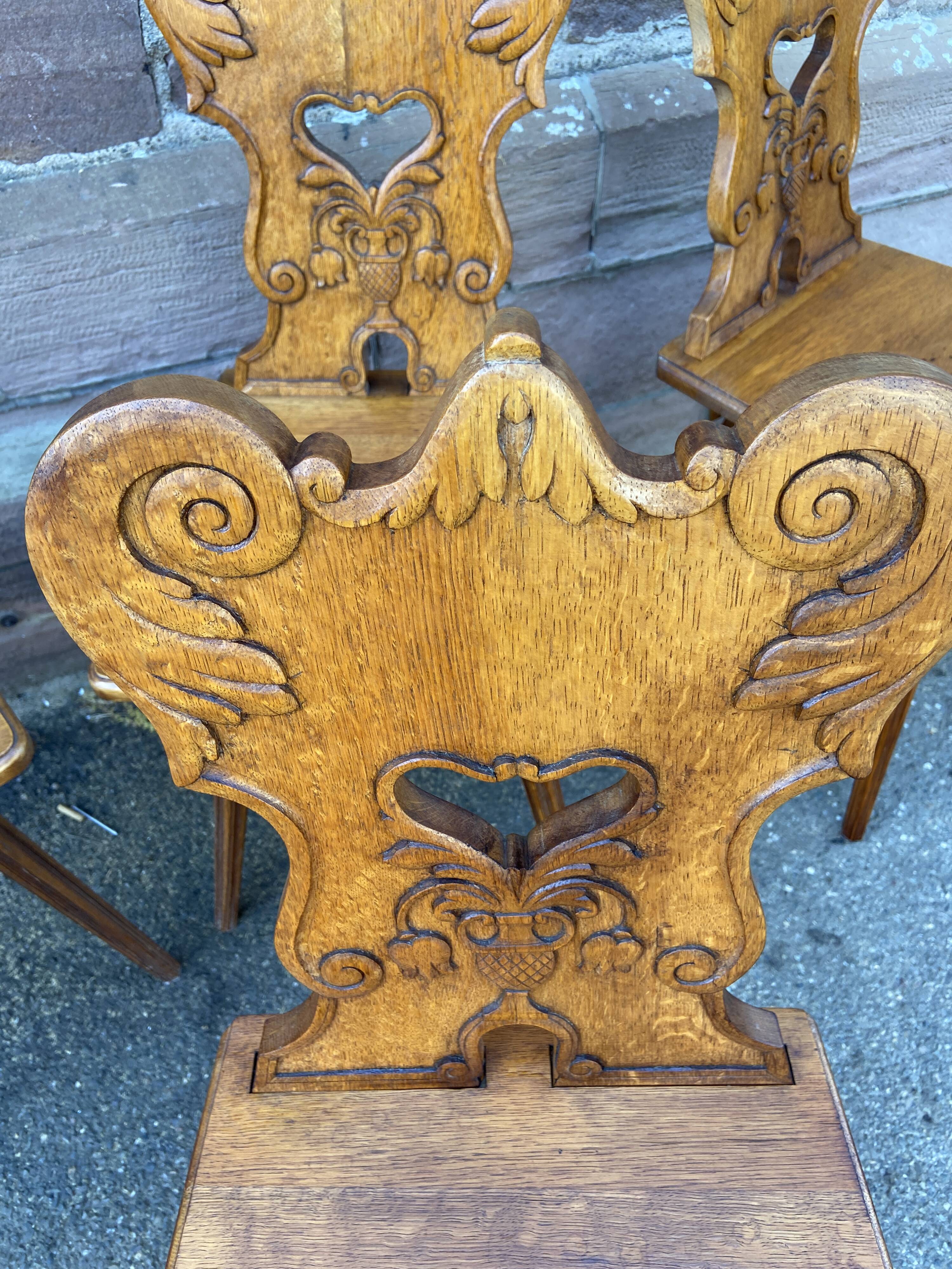 4 Alsatian chairs renaissance 1950 in carved oak