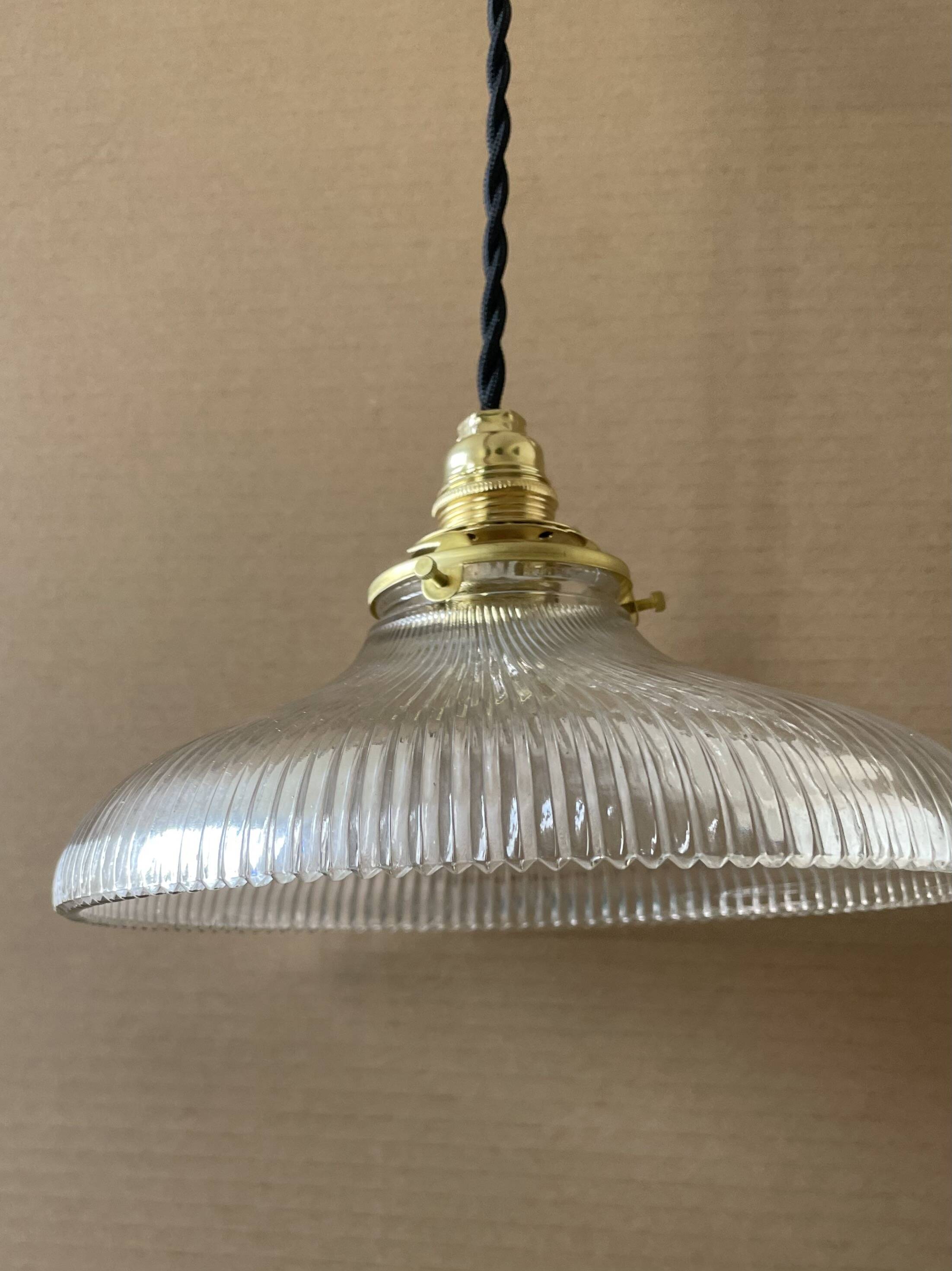 Old holophane suspension