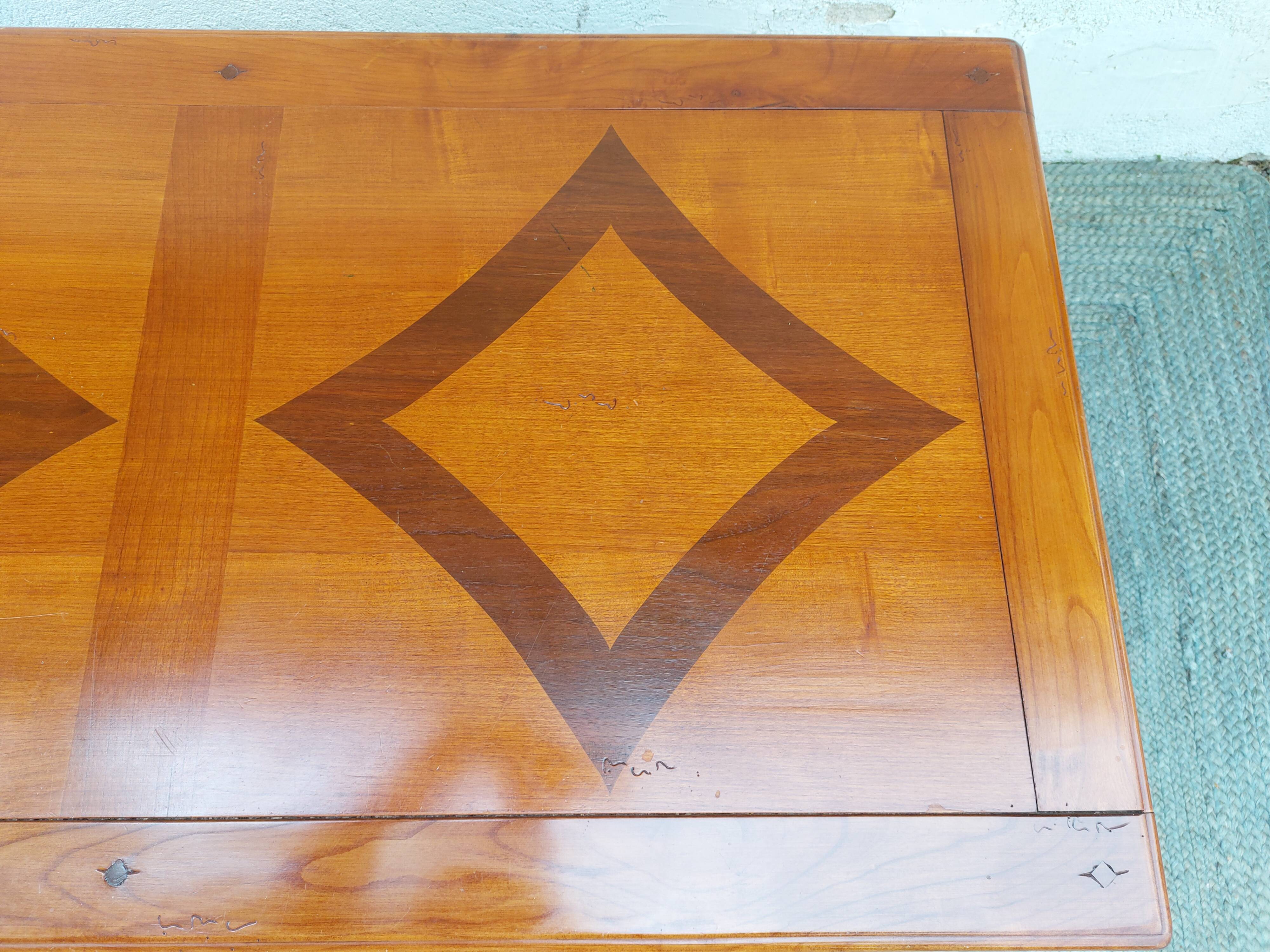 Solid wood coffee table, large drawer