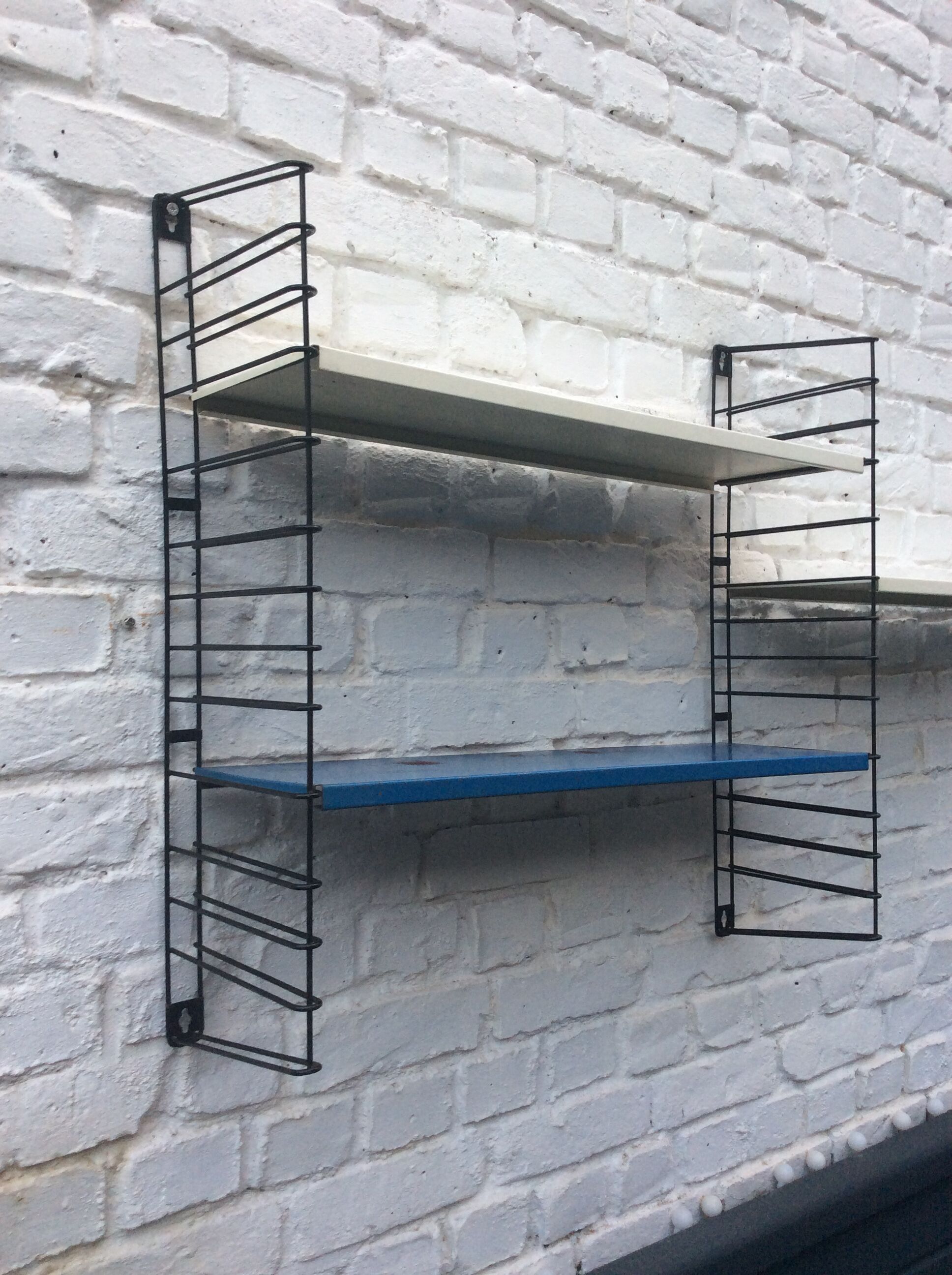 Tomado shelf of the 50s