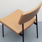 Chaise années 1950 en simili cuir beige