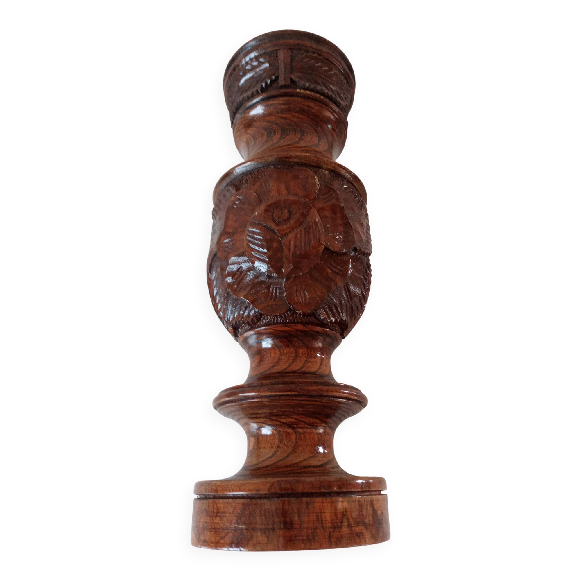 Vase bois massif sculpté à la main