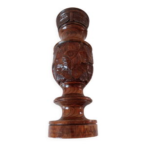 Vase bois massif sculpté - main