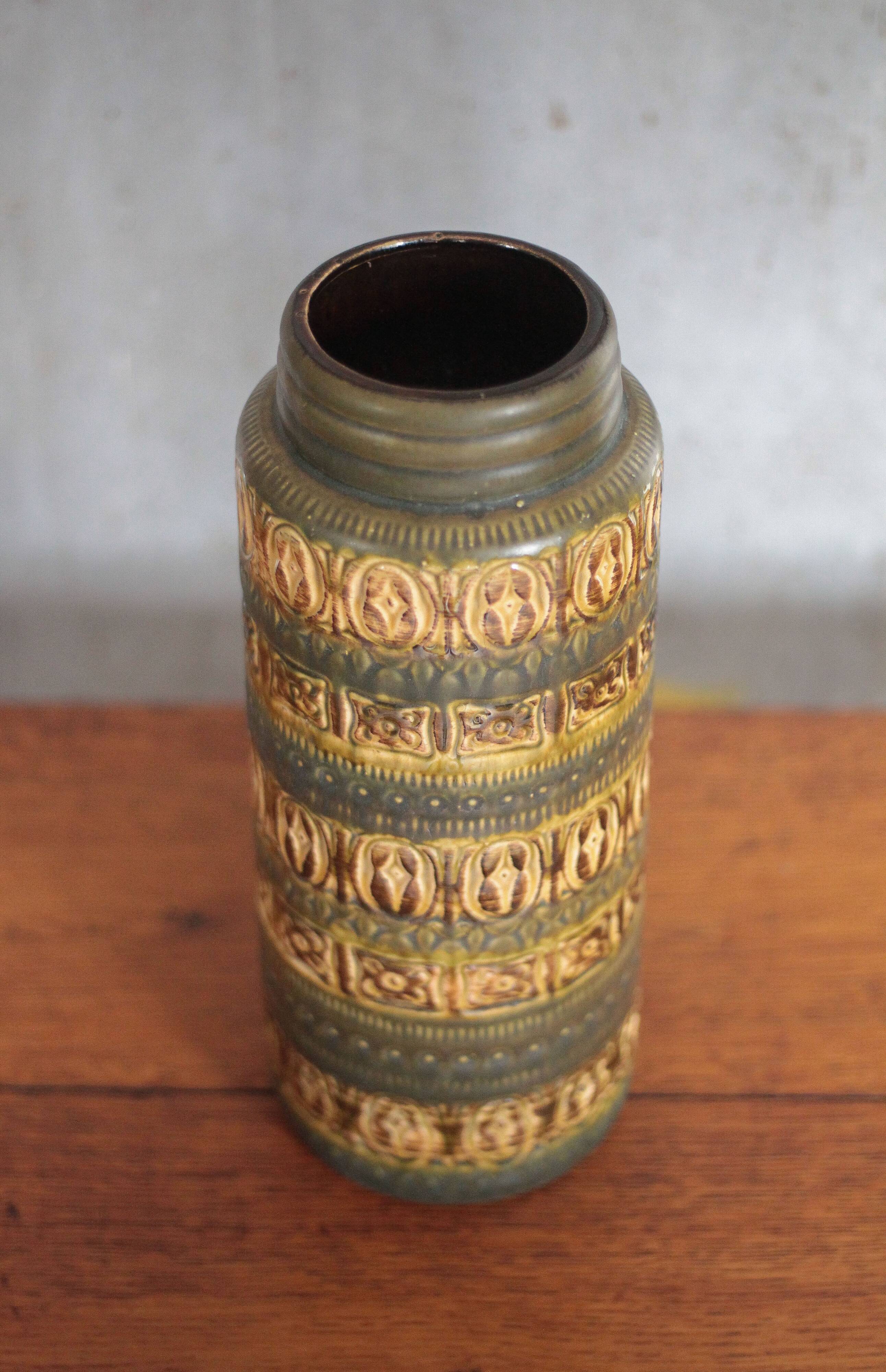 Ceramic vase West Germany, flower pot, interior decoration.