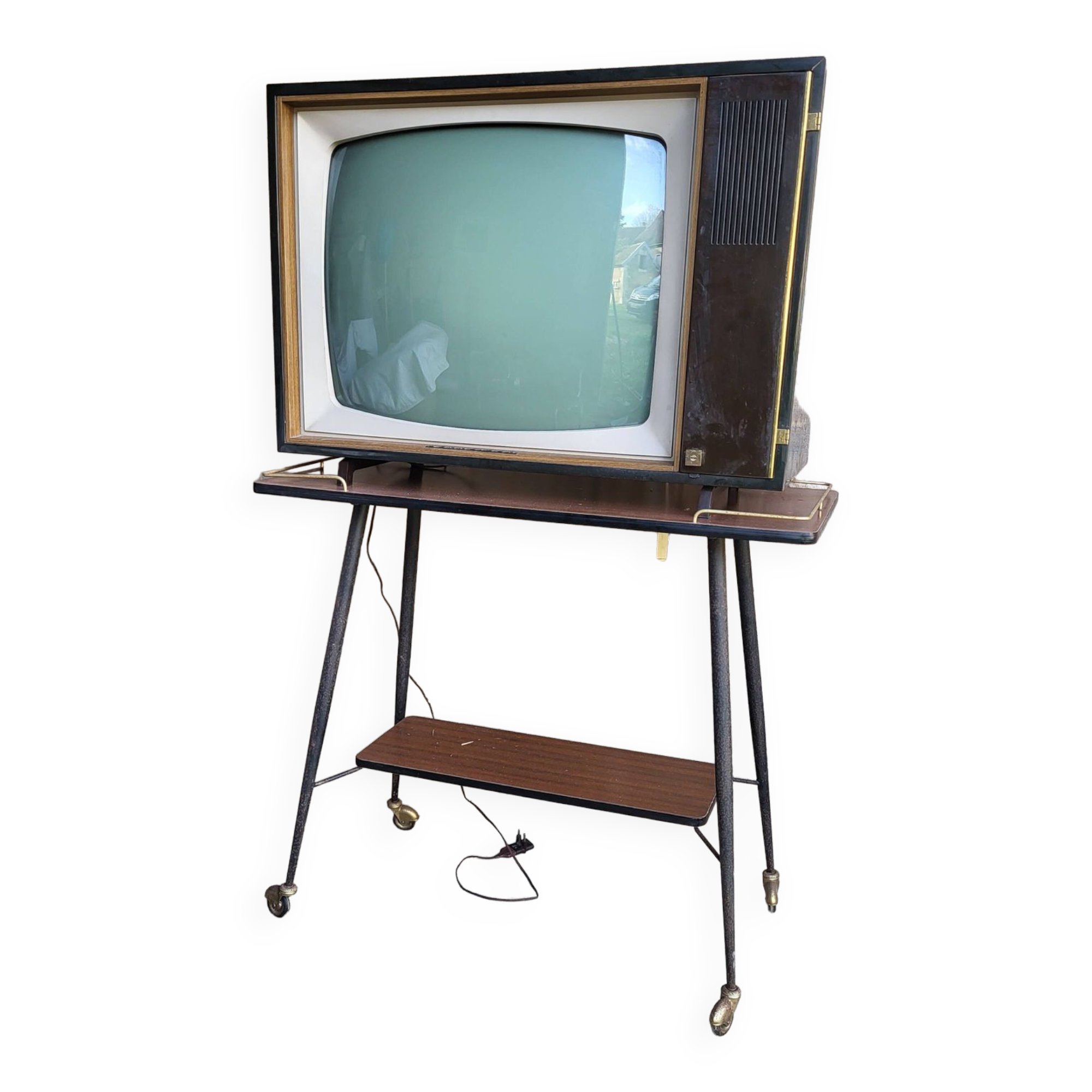 Vintage television & its furniture