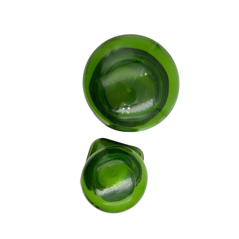 Lot of two vintage jars