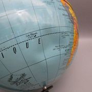 Mappemonde Taride années 60' en tole