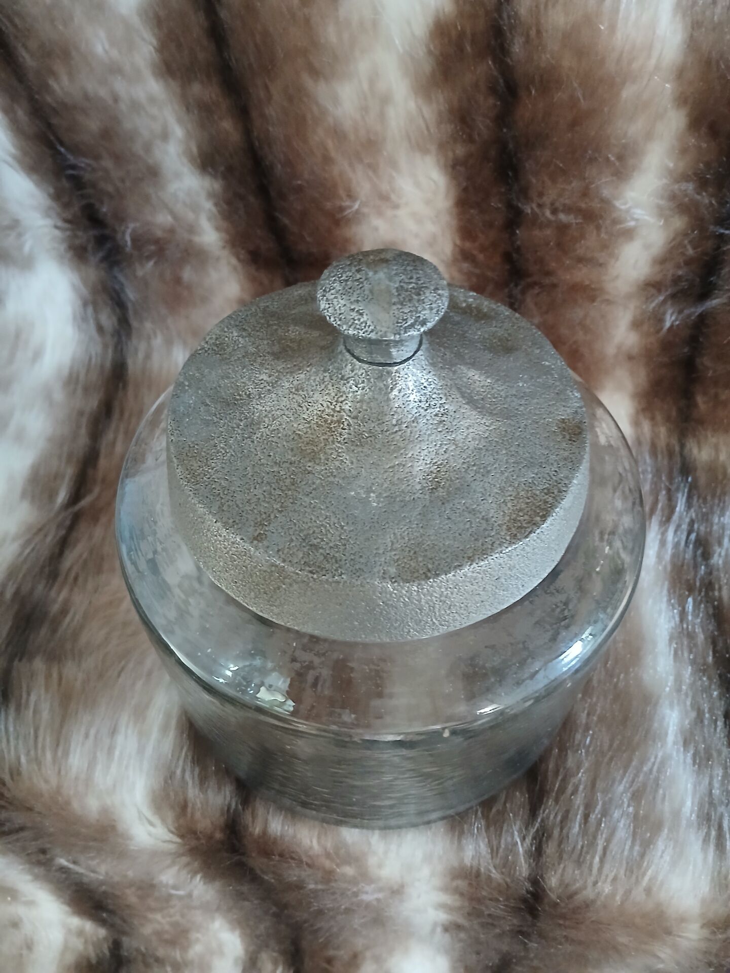Bocal en verre + couvercle en métal
