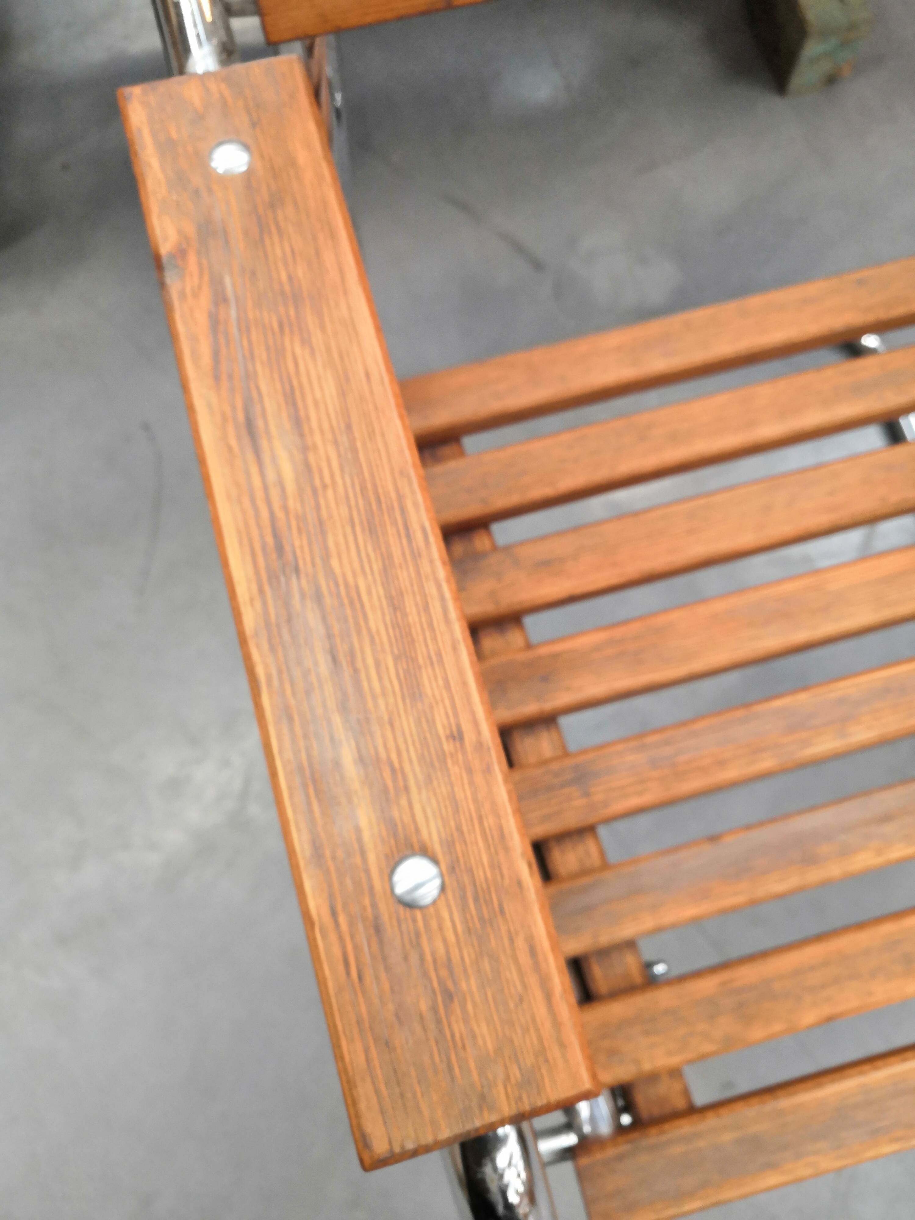 Chairs made of wood and tubular steel