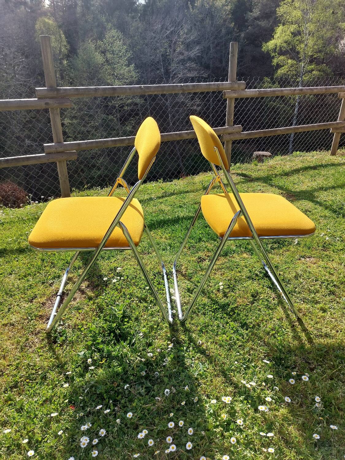 Chaises pliantes vintage en velours et métal chromé