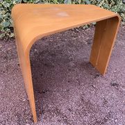 Table d’appoint trapézoïdale scandinave