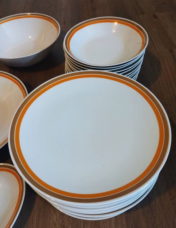 Service de table 27 pièces Bareuther Waldsassem Bavaria Germany