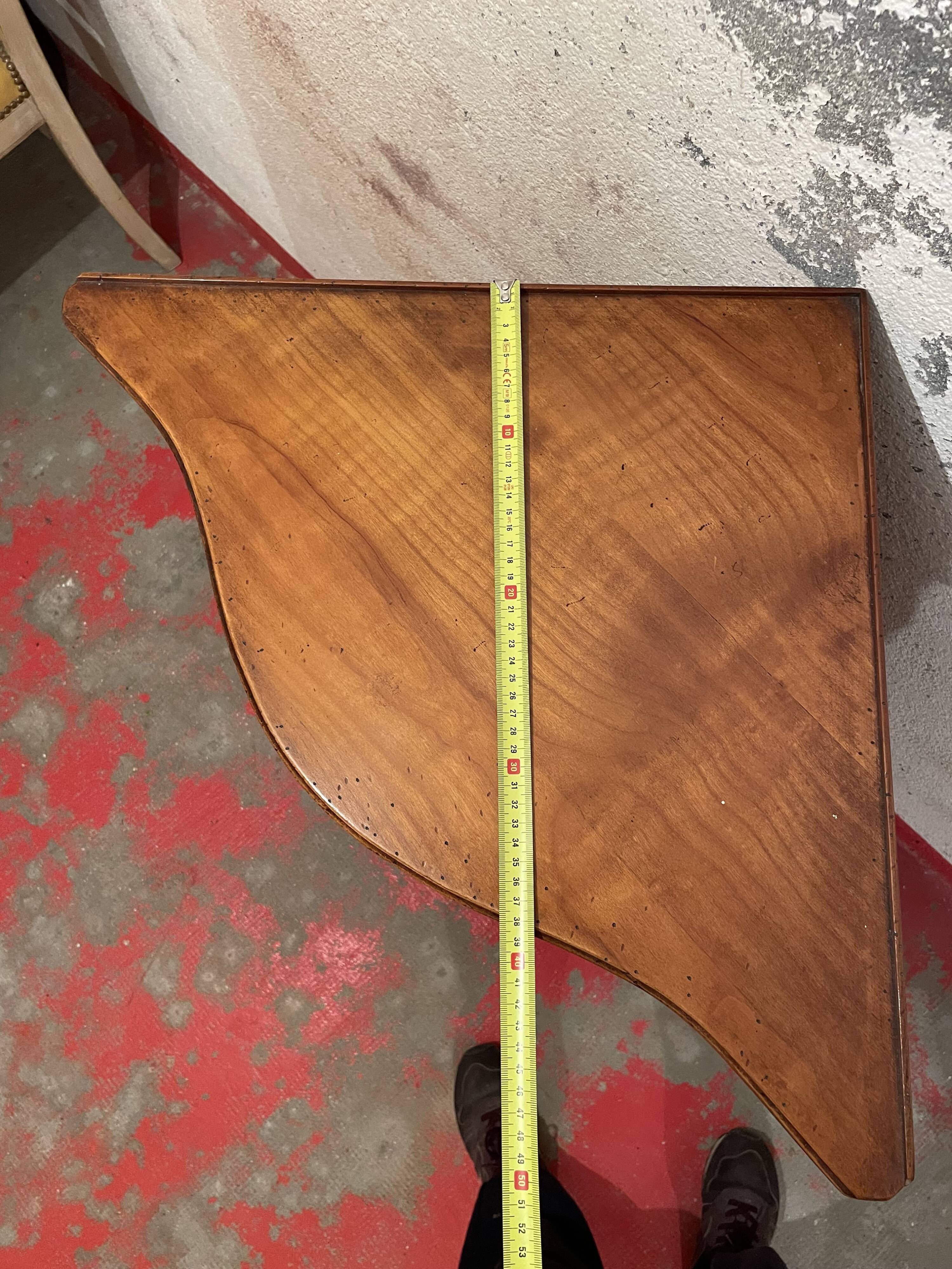 Corner furniture in wood