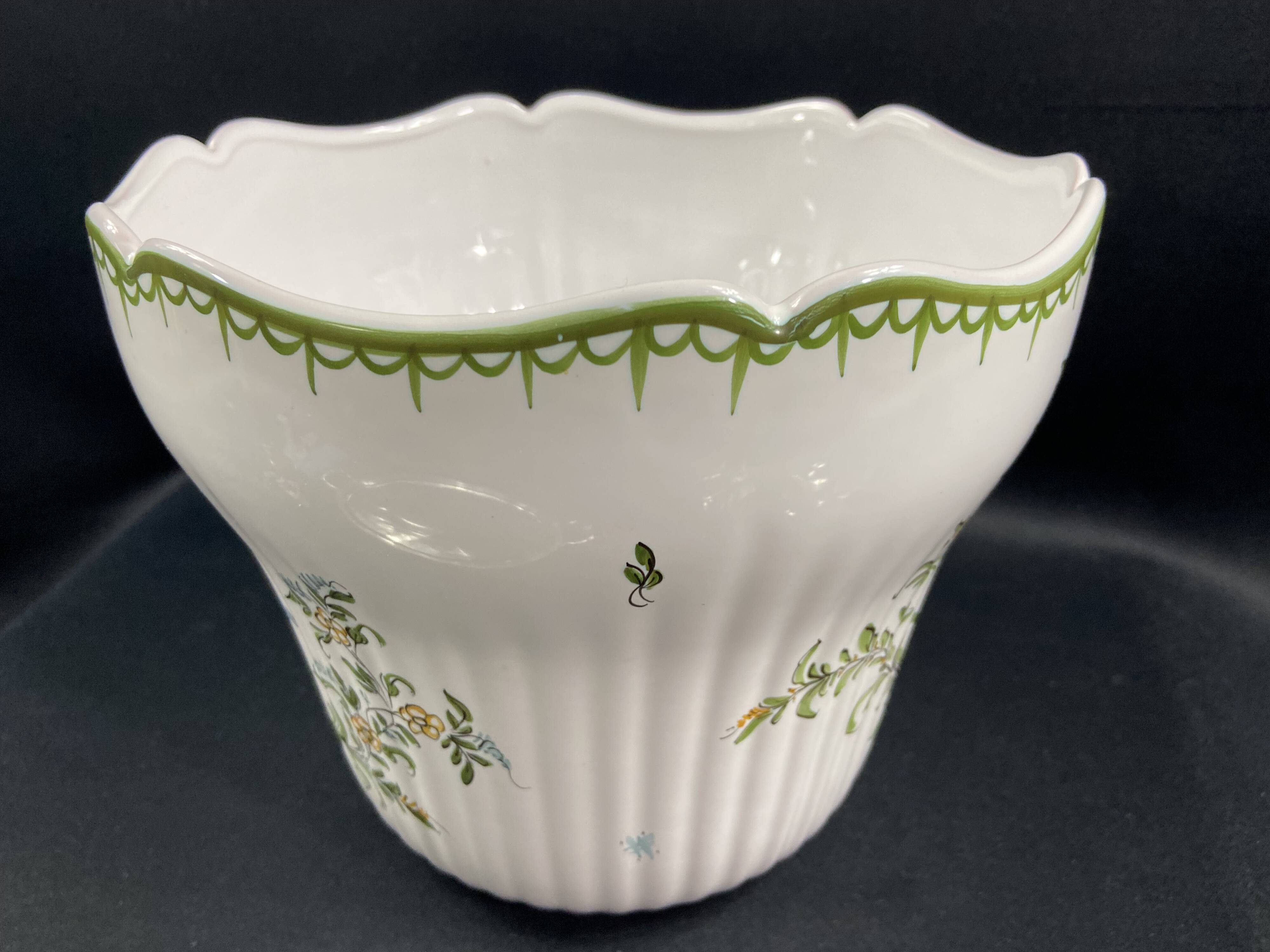 Moustiers earthenware flowerpot