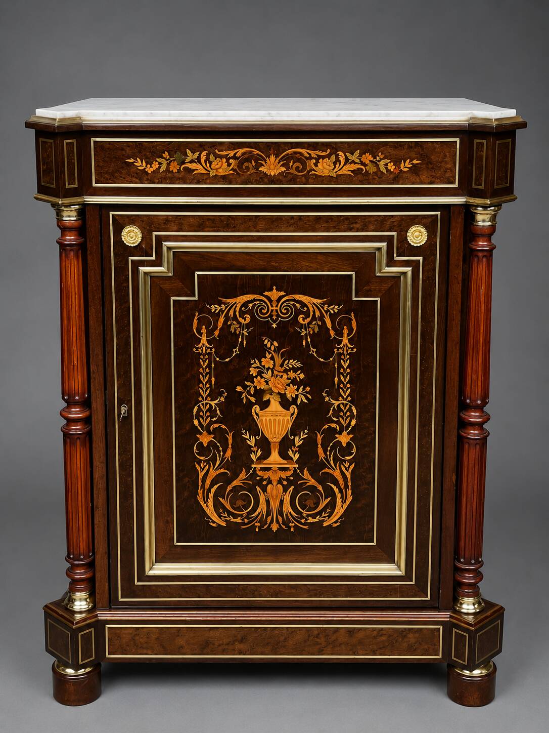Elegant Napoleon III style commode. Marquetry in precious wood. Gilded bronze, marble top.