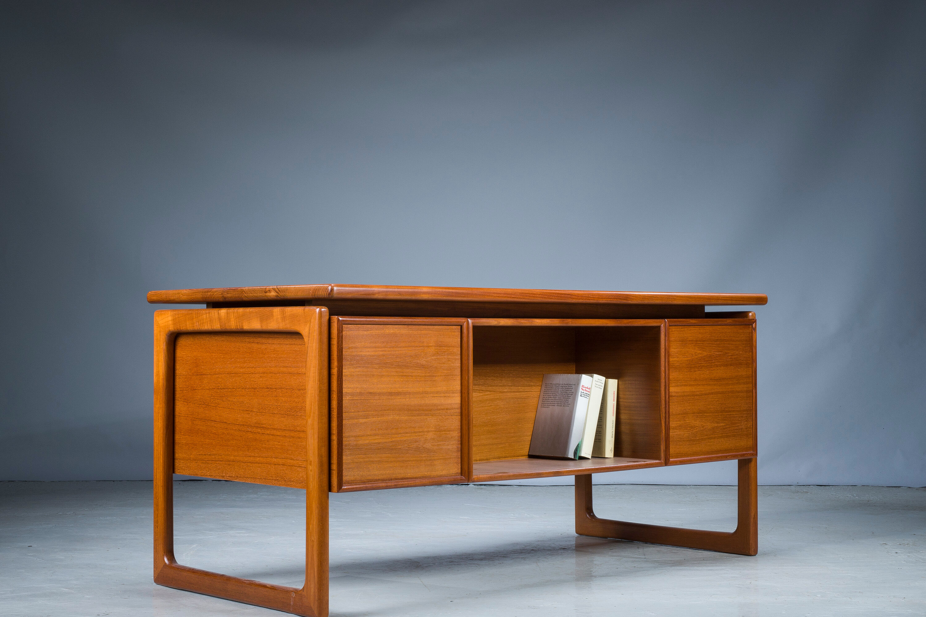Freestanding Teak Desk from GV Møbler, 1960s