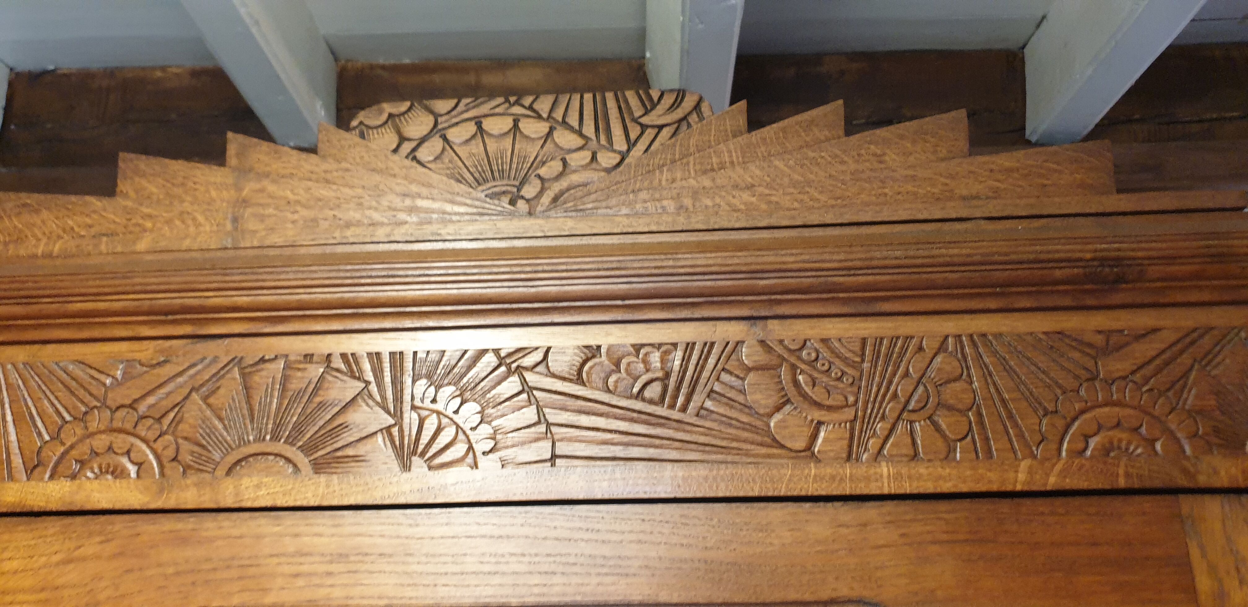 Wardrobe in solid oak