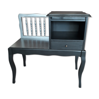 Black and grey solid wooden bench