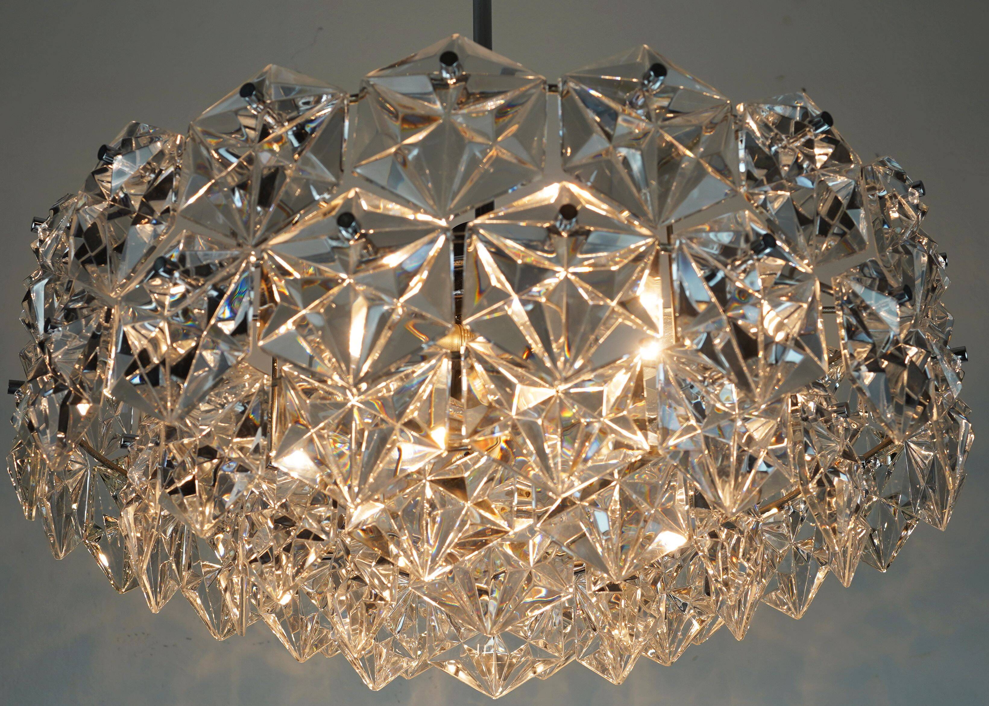 Lustre Kinkeldey en verre et chrome avec 66 prismes, années 1960