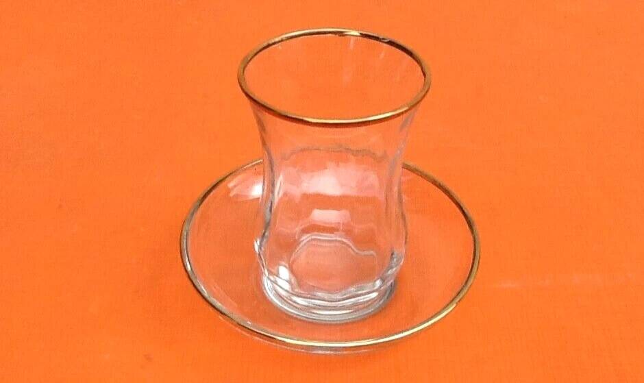 Tea service for 6 glasses / 6 saucers, transparent glass with gilding.