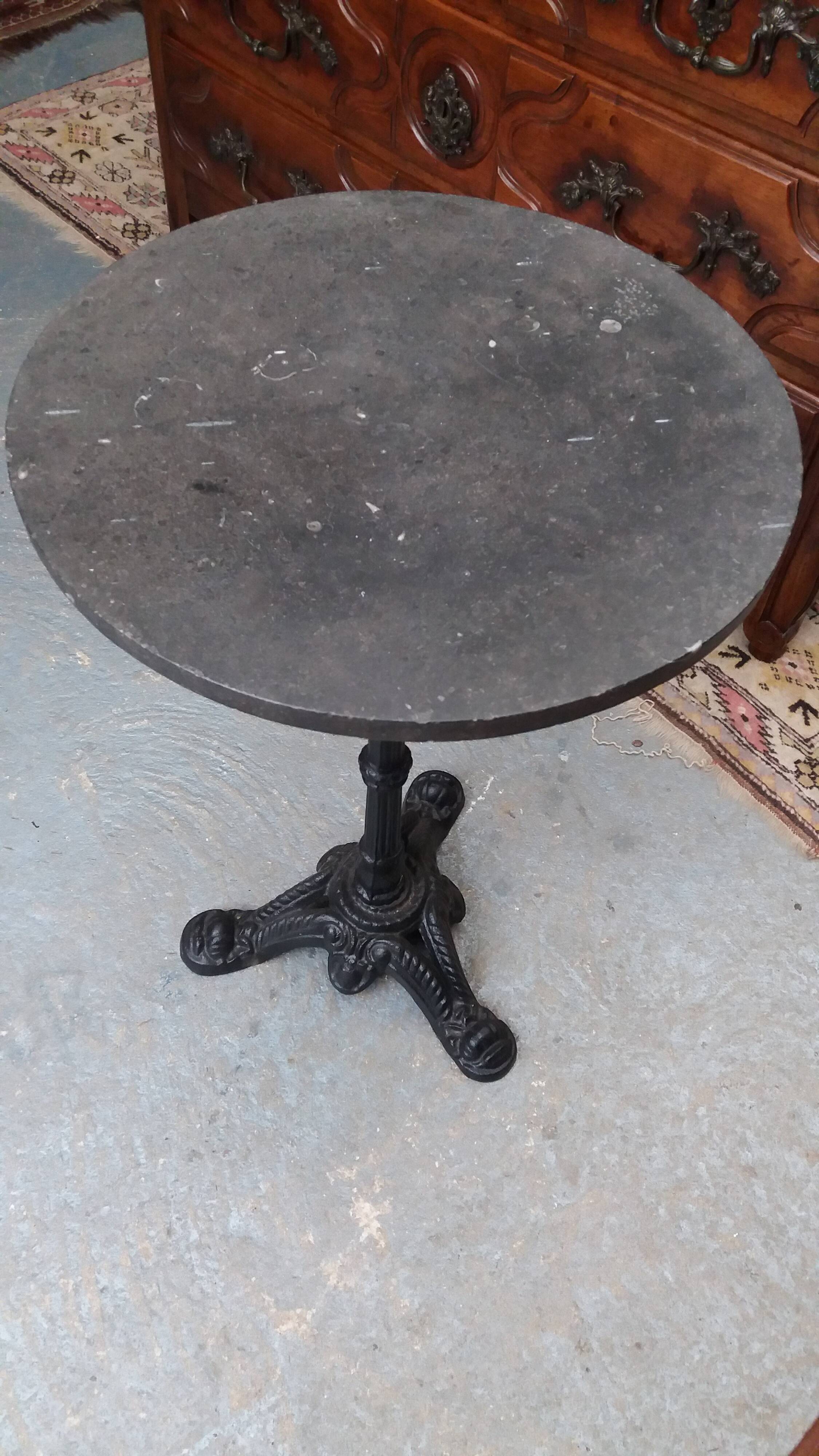 round bistro table