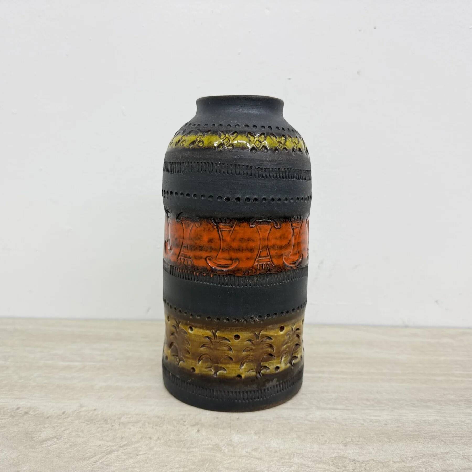 Mid-century Bitossi Genovese Aldo Londi vase Italy, 1970s