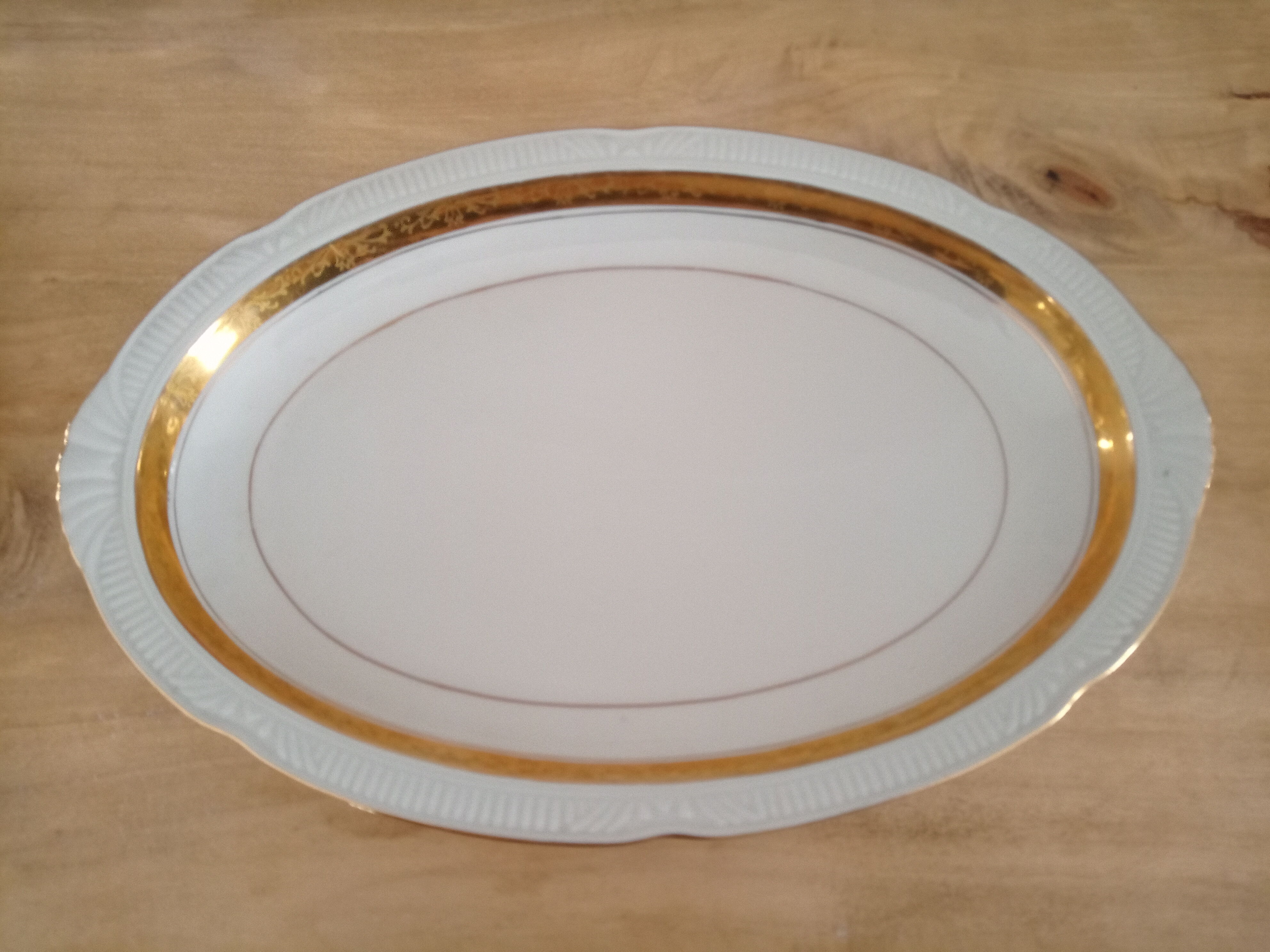 Oval porcelain dish Bavaria beige golden led
