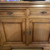 Wooden sideboard-style cabinet