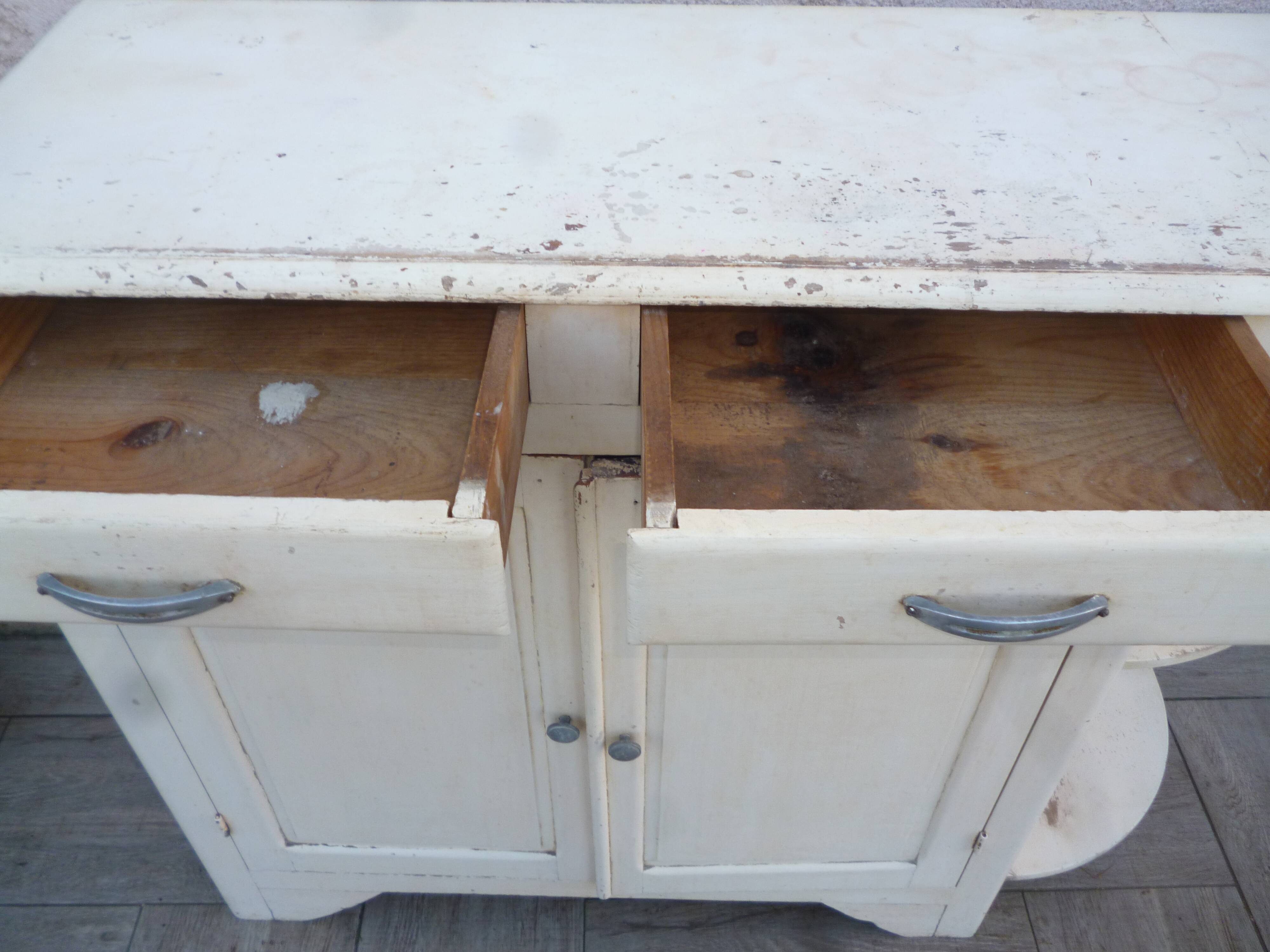 Buffet with vintage return