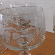 Set of 9 red wine glasses on feet, grape decoration and Luminarc vine shoot