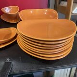 Set of orange rust table service from the 70s