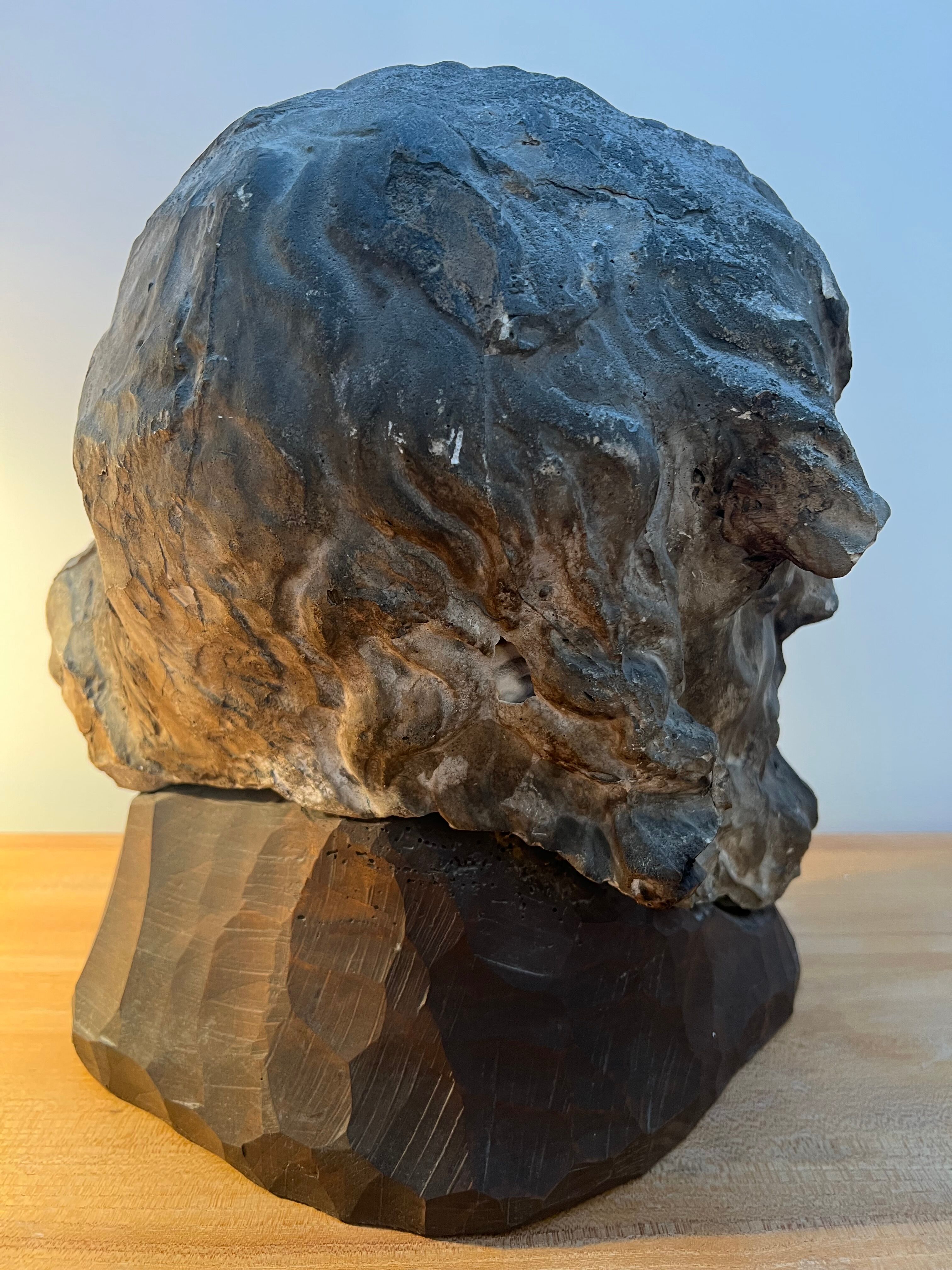 Sculpture représantant une tete de christ époque fin XIX eme siecle