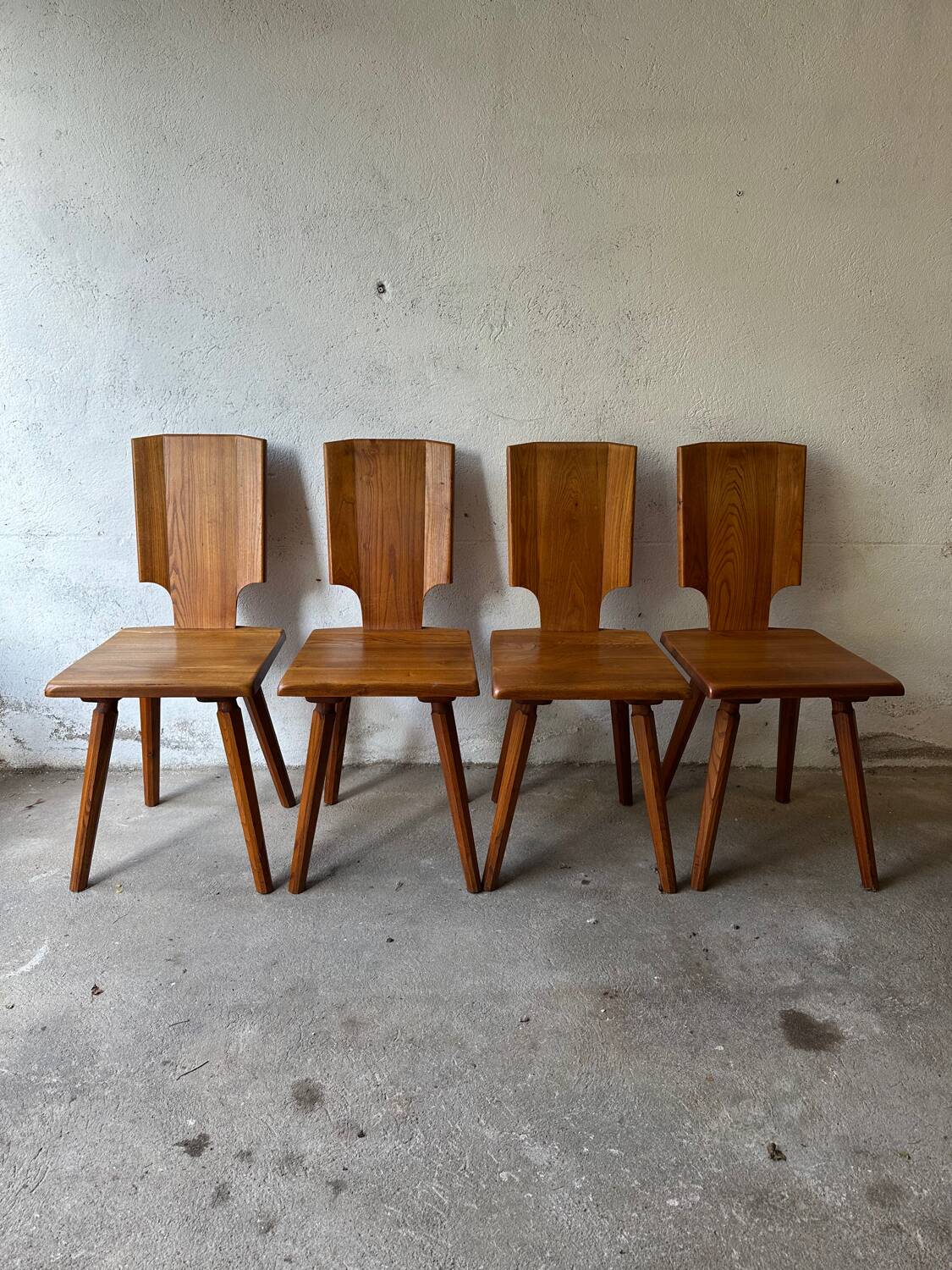4 S28 elm chairs by Pierre Chapo, 1970