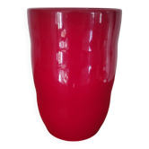 Wavy shape vase